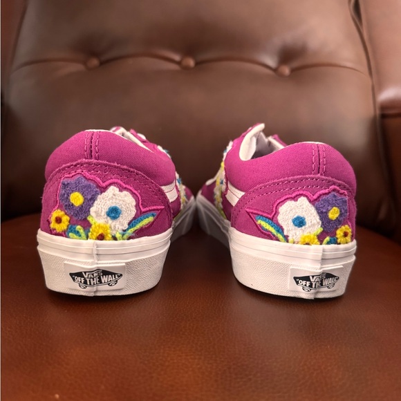 Vans Old Skool Shoes Womens Size 7 Fuchsia Floral Embroidered Sneakers Low Top - Picture 6 of 6